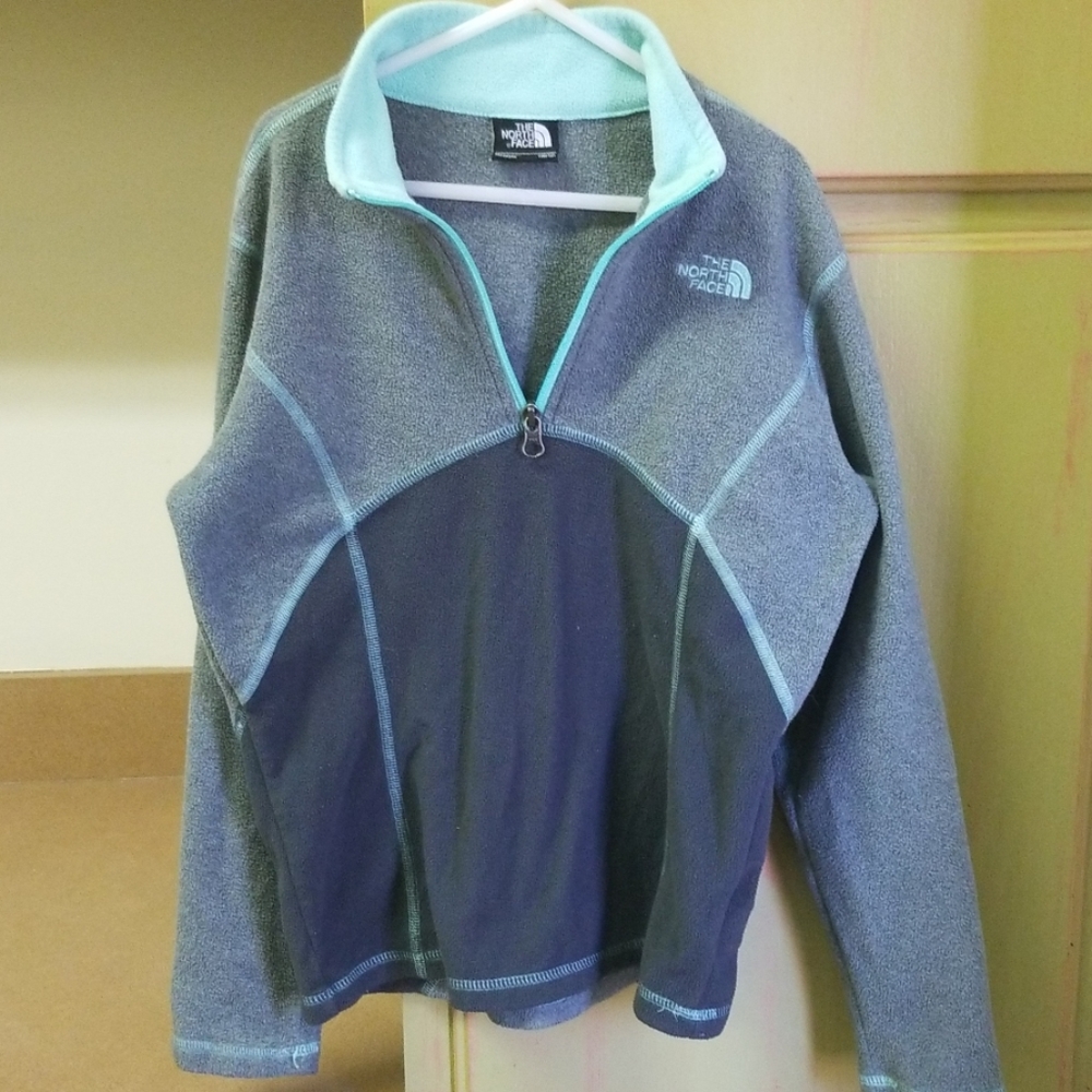 North Face girls fleece size M (10/12)